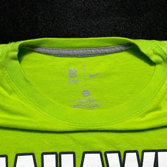 Nike NFL Seattle Seahawks Neon Green T-Shirt XL Cotton Mens Football Tee - Picture 4 of 5